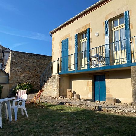 Studio Logis Les Roses Bourbon-lʼArchambault Zewnętrze zdjęcie