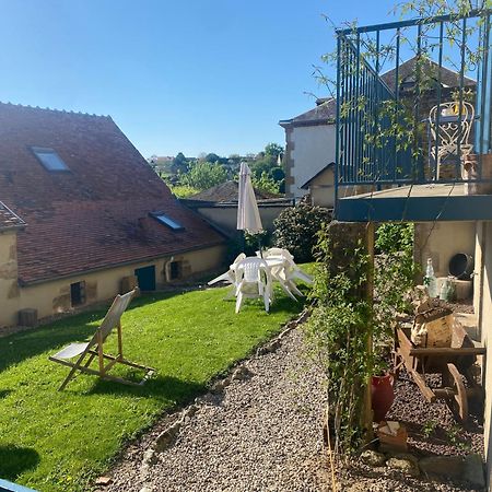 Studio Logis Les Roses Bourbon-lʼArchambault Zewnętrze zdjęcie
